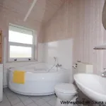 Ferienhaus 6 Personen Mit Privatem Bootsteg, Direkter Seelage, Kanu, Whirlpool Und Sauna In Otterndorf
