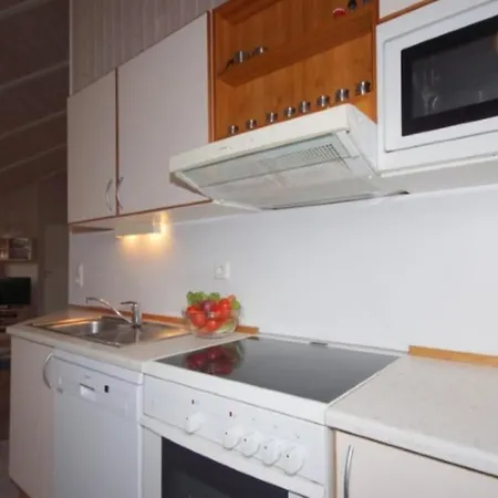 6 Personen Mit Privatem Bootsteg, Direkter Seelage, Kanu, Whirlpool Und Sauna In Prázdninový dům