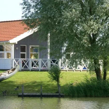 6 Personen Mit Privatem Bootsteg, Direkter Seelage, Kanu, Whirlpool Und Sauna In Otterndorf
