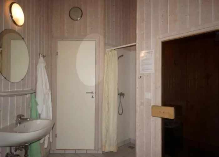 6 Personen Mit Privatem Bootsteg, Direkter Seelage, Kanu, Whirlpool Und Sauna In * Otterndorf